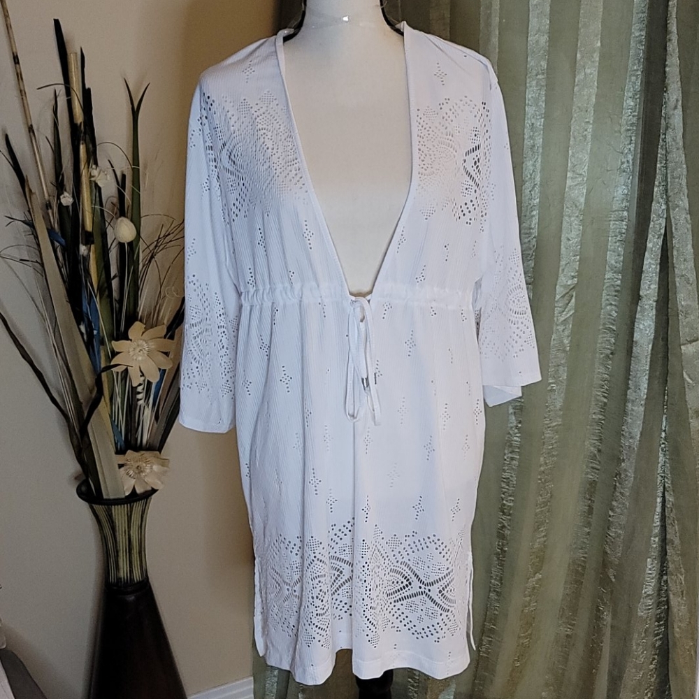 DONATED Dotti Lasercut Swimsuit Cover Up White Medium NWOT